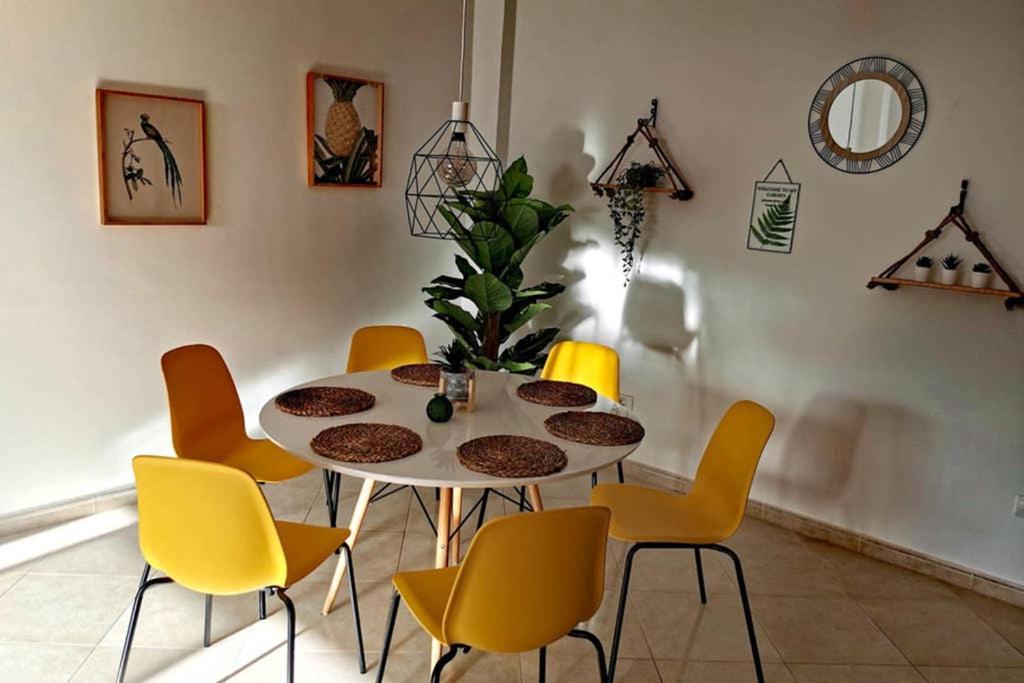 Centro De Corralejo Con Vistas A Isla De Lobos Villa Luaran gambar