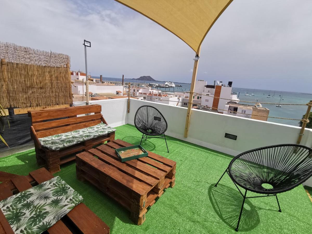 Centro De Corralejo Con Vistas A Isla De Lobos Villa Luaran gambar